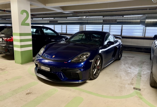 Porsche 718 Cayman GT4