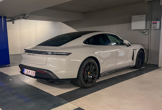 Porsche Taycan GTS