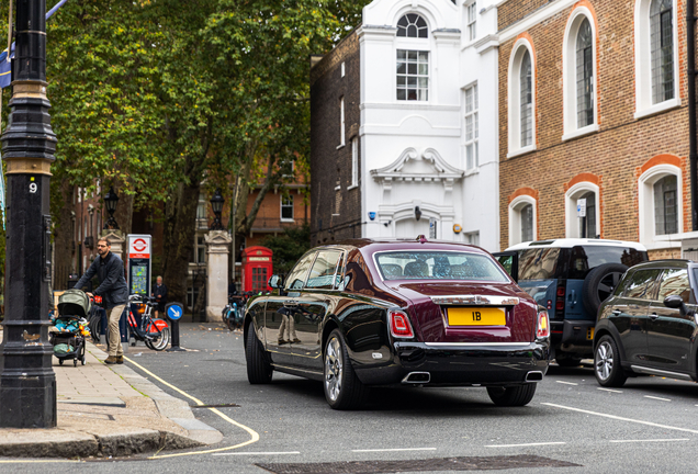 Rolls-Royce Phantom VIII EWB Series II