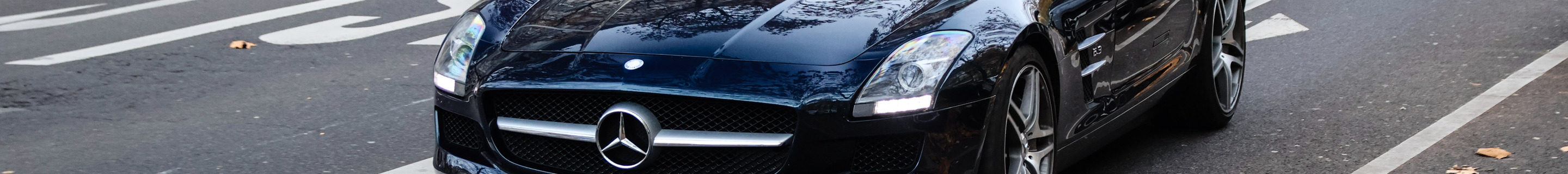 Mercedes-Benz SLS AMG