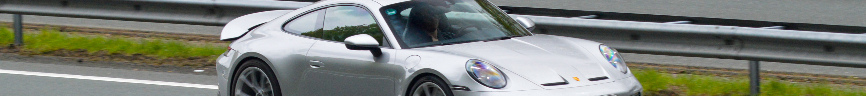 Porsche 992 GT3 Touring MkI