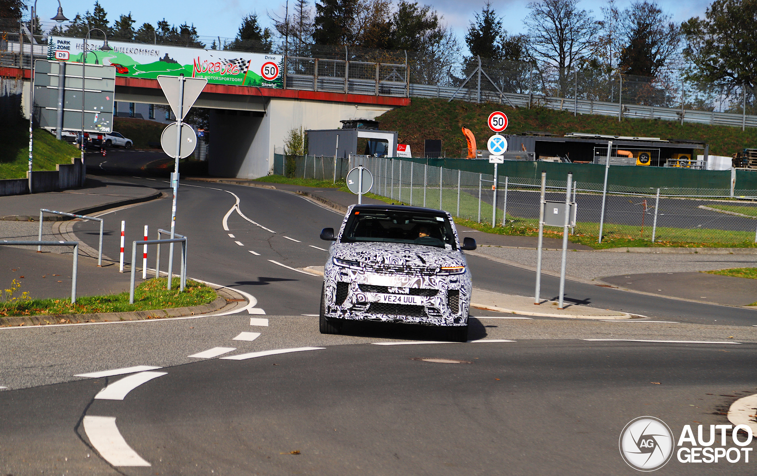 Range Rover Sport SV 2026