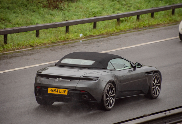Aston Martin DB11 V8 Volante