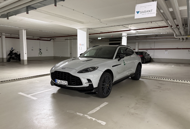 Aston Martin DBX707