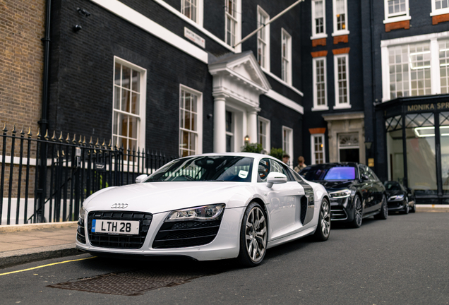 Audi R8 V10