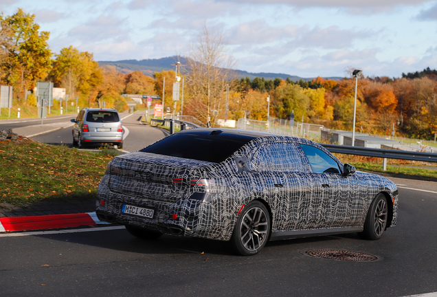BMW M760e XDrive G70 2026