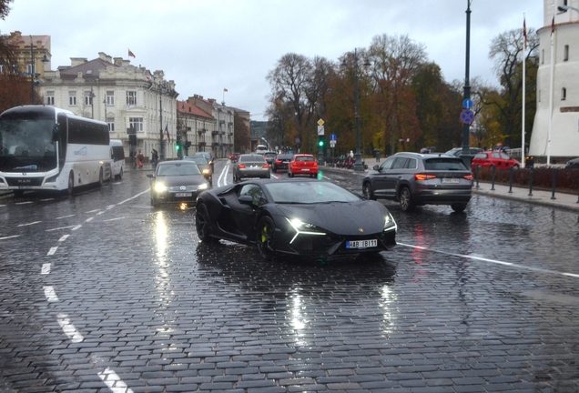 Lamborghini Revuelto