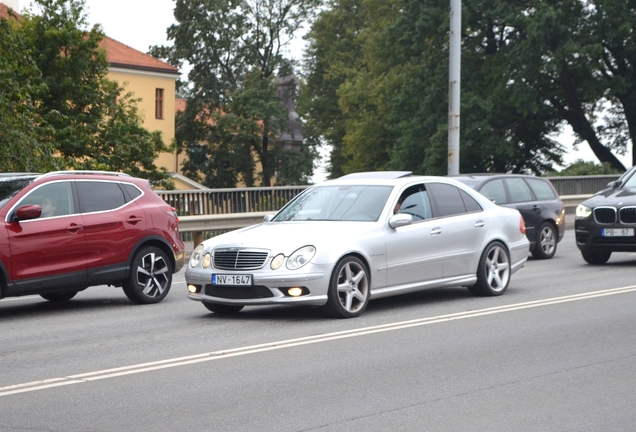 Mercedes-Benz E 55 AMG