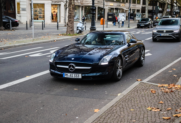 Mercedes-Benz SLS AMG