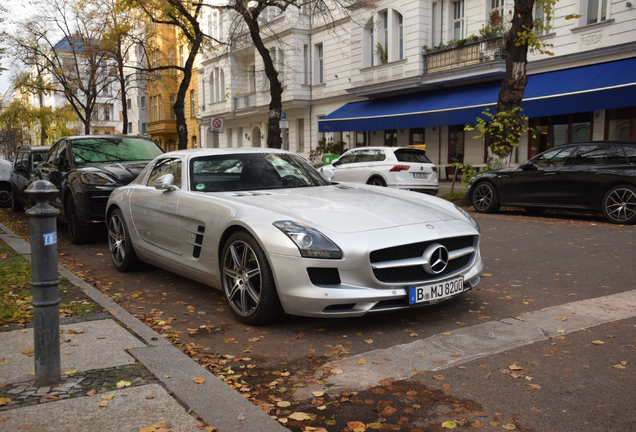 Mercedes-Benz SLS AMG
