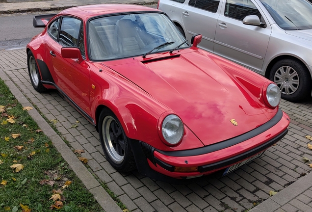 Porsche 930 Turbo
