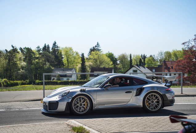 Porsche 991 GT2 RS Weissach Package