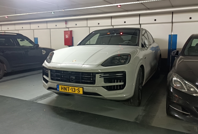 Porsche Cayenne Coupé Turbo E-Hybrid