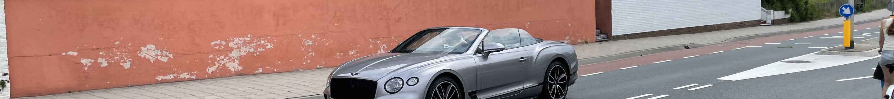 Bentley Continental GTC V8 2020