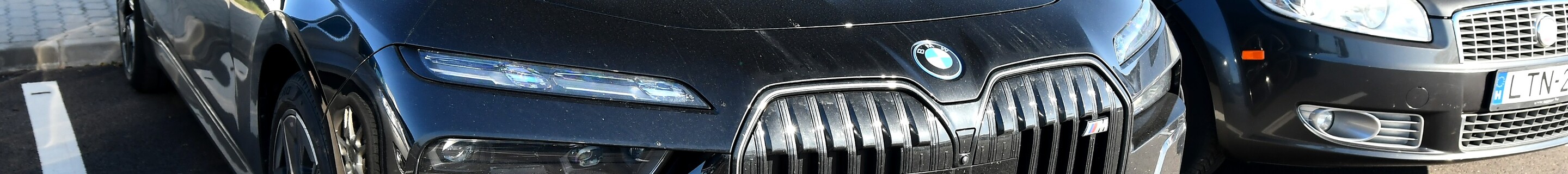 BMW M760e xDrive