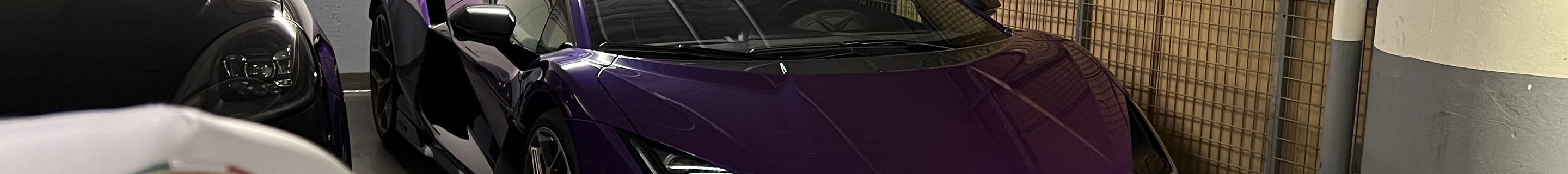 Lamborghini Revuelto