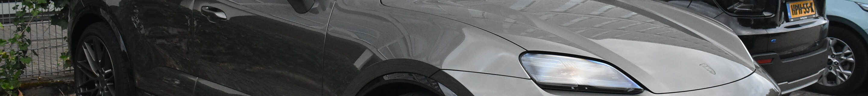 Porsche Macan EV Turbo