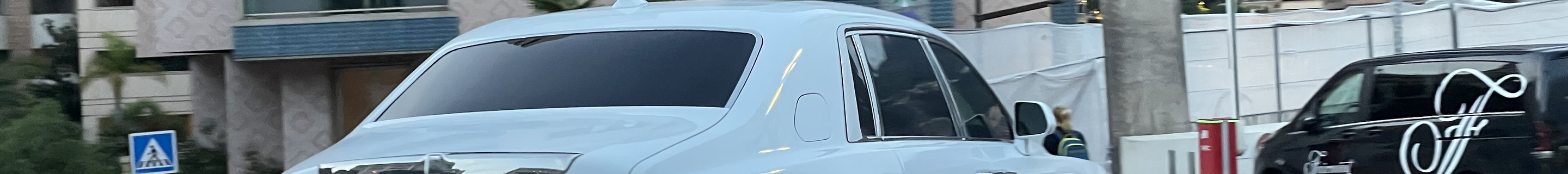 Rolls-Royce Phantom VIII EWB