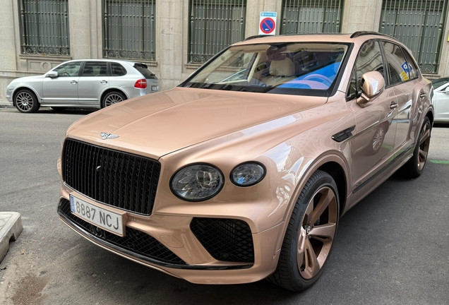 Bentley Bentayga Hybrid Azure 2024