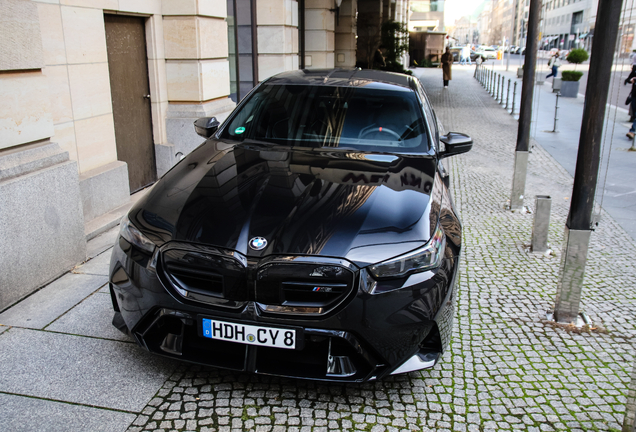 BMW M5 G90