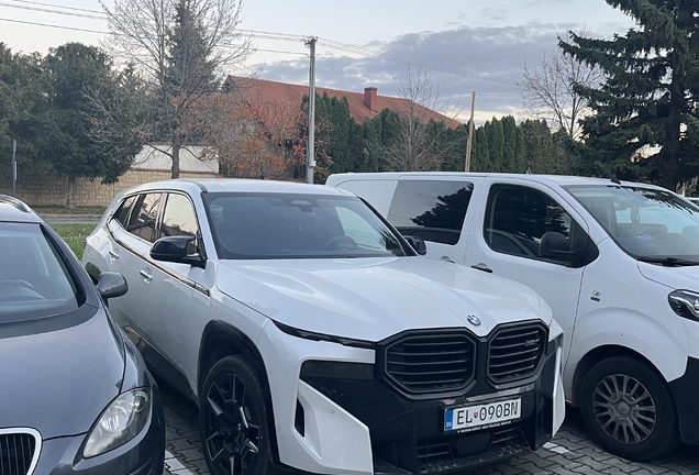 BMW XM G09