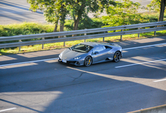 Lamborghini Huracán LP640-4 EVO