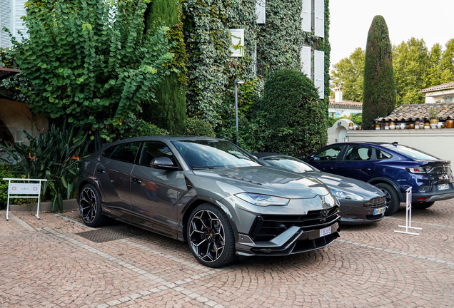 Lamborghini Urus Performante