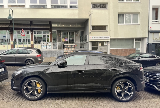 Lamborghini Urus S