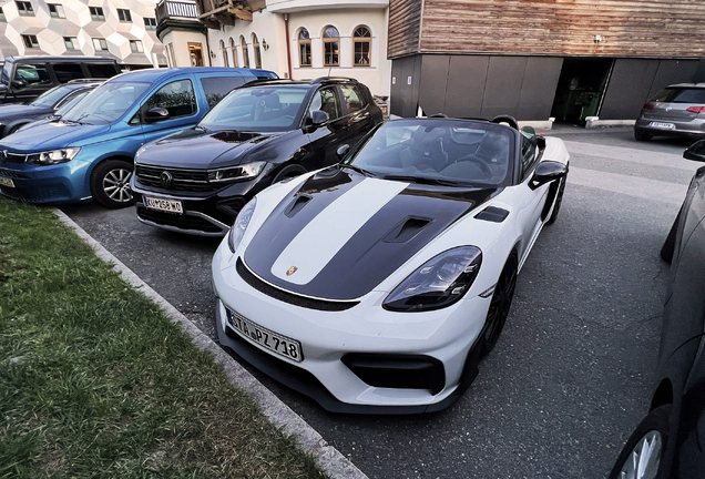 Porsche 718 Spyder RS Weissach Package