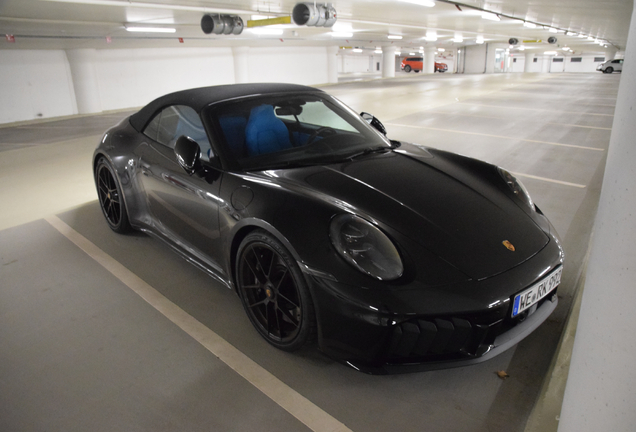 Porsche 992 Carrera 4 GTS Cabriolet MkII