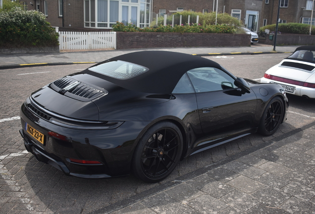 Porsche 992 Carrera 4 GTS Cabriolet MkII