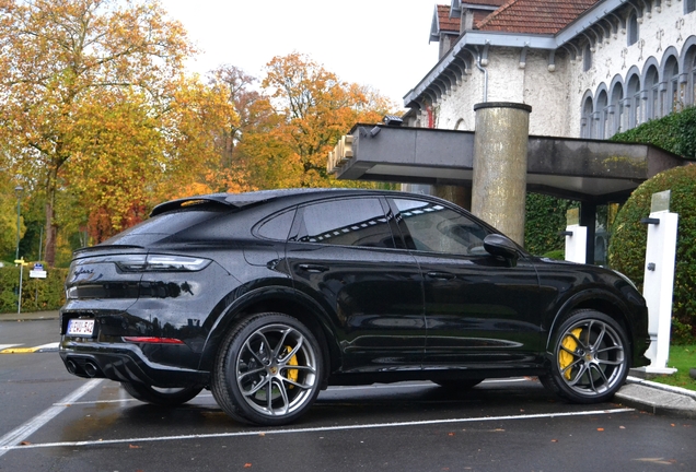 Porsche Cayenne Coupé Turbo S E-Hybrid