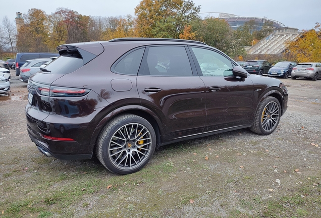 Porsche Cayenne Turbo S E-Hybrid