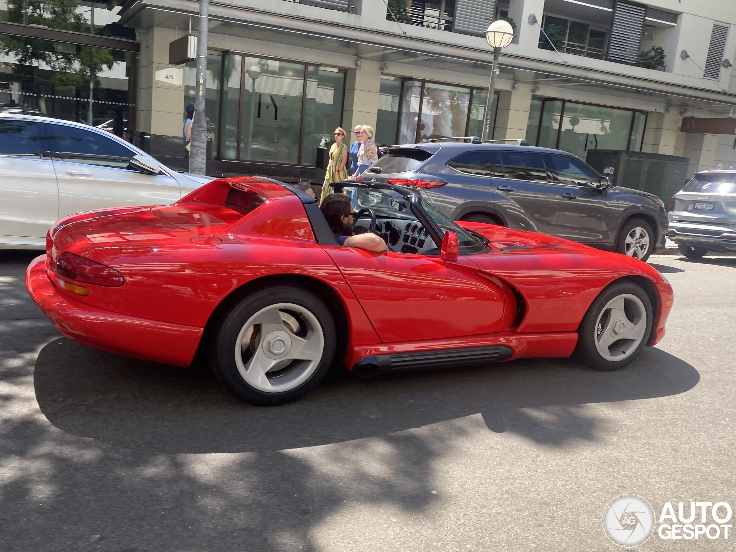 Dodge Viper RT/10 gaat nog prima mee met de tijd