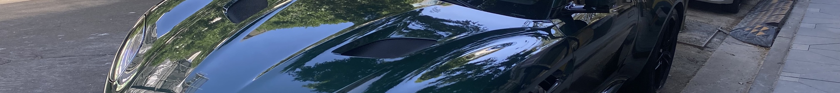 Aston Martin DBS Superleggera