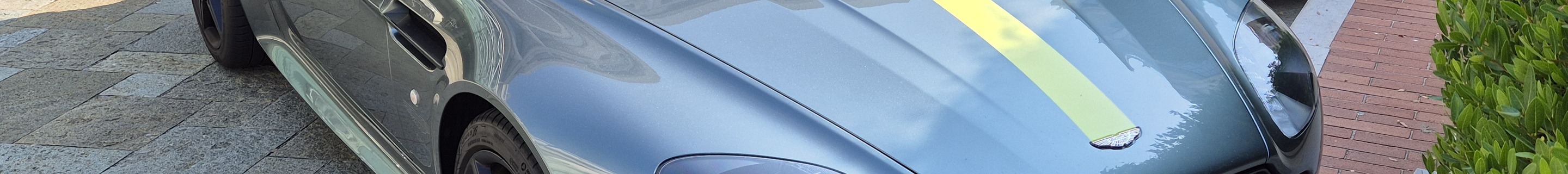 Aston Martin V8 Vantage AMR