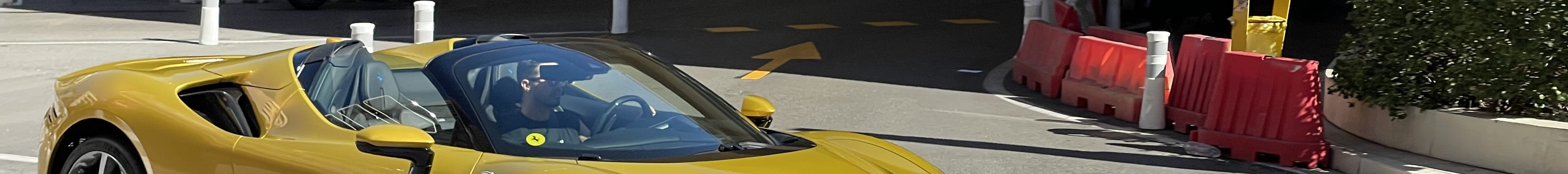 Ferrari SF90 Spider