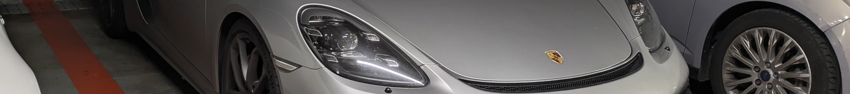 Porsche 718 Cayman GT4