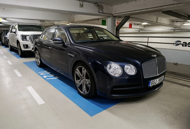 Bentley Flying Spur V8