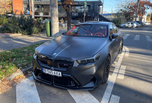 BMW M5 G90