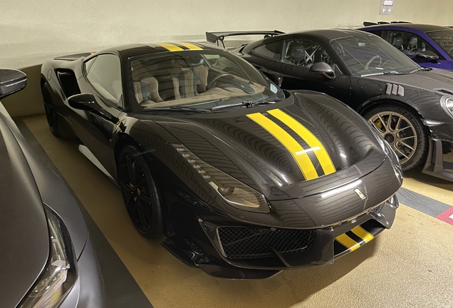 Ferrari 488 Pista