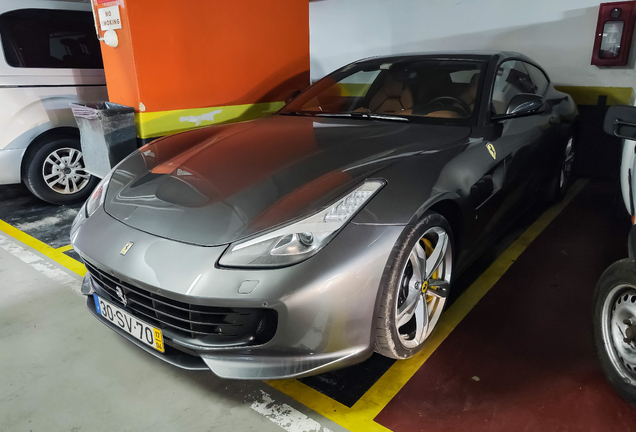 Ferrari GTC4Lusso