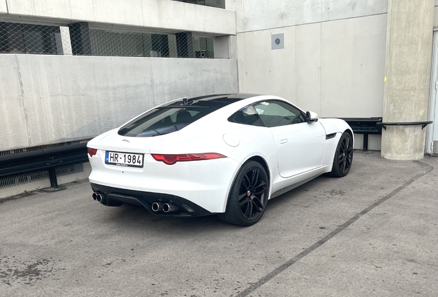 Jaguar F-TYPE R Coupé