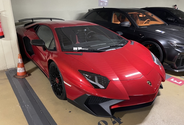 Lamborghini Aventador LP750-4 SuperVeloce