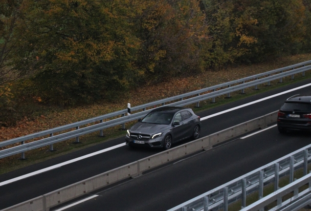 Mercedes-Benz GLA 45 AMG X156
