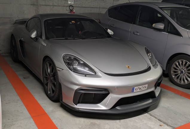 Porsche 718 Cayman GT4