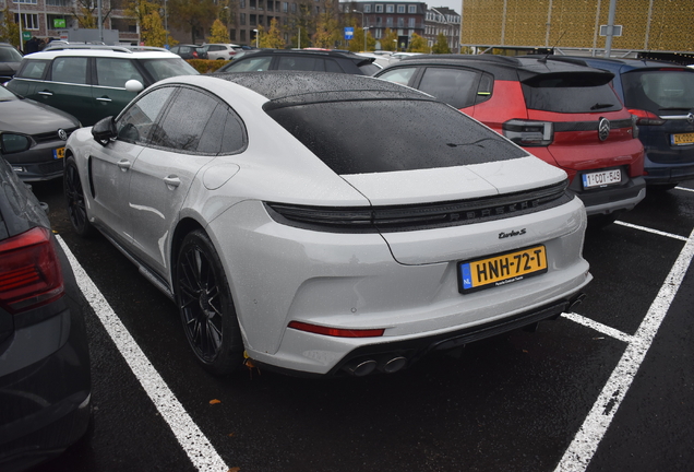 Porsche 972 Panamera Turbo S E-Hybrid