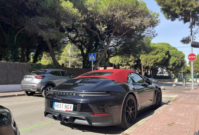 Porsche 992 Carrera 4 GTS Cabriolet MkII