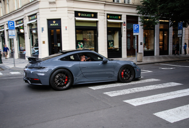 Porsche 992 Carrera 4 GTS MkII