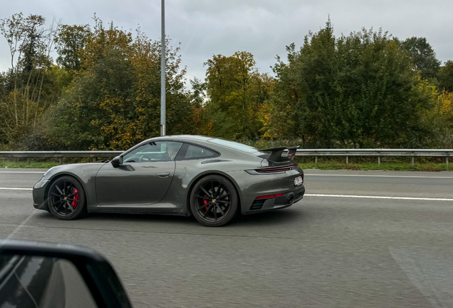 Porsche 992 Carrera 4S MkI